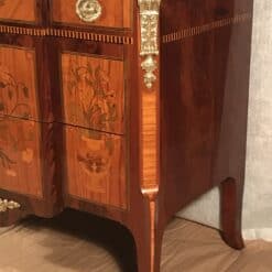 Louis XV Transition Style Dresser - Edge Detail - Styylish