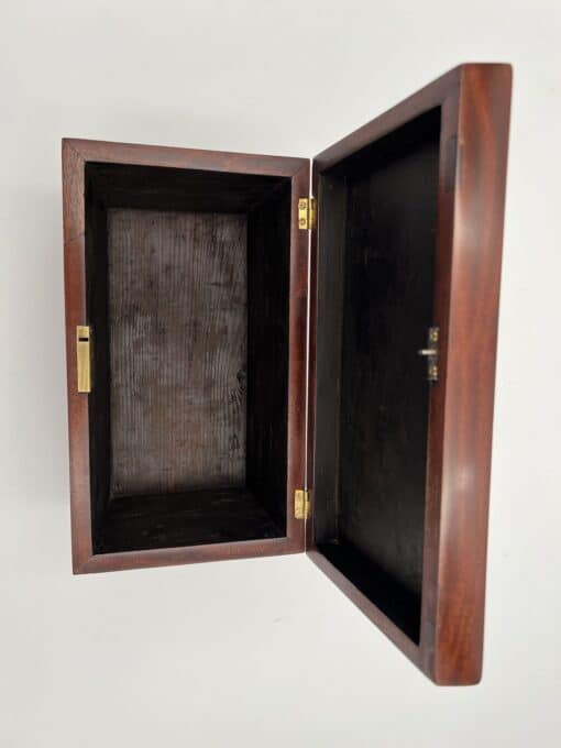 Decorative Mahogany Box - Compartment Wood Detail - Styylish