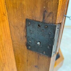 Neoclassical Drum Cabinets - Interior Lock - Styylish