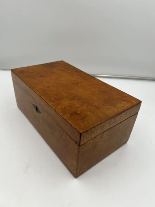 Neoclassical Ash Box - Side - Styylish