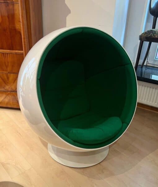 Ball Chair by Eero Aarnio - Full Profile - Styylish