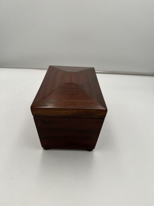 Decorative Mahogany Box - Veneer Detail - Styylish