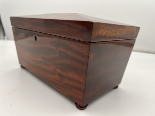 Decorative Mahogany Box - Exterior Detail - Styylish