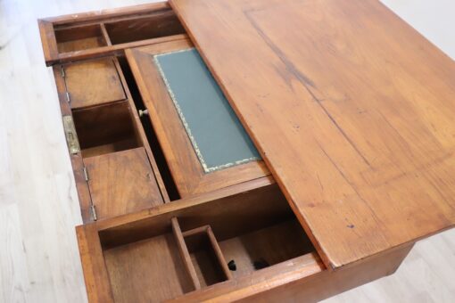 Table with Internal Desk - Compartment Detail - Styylish