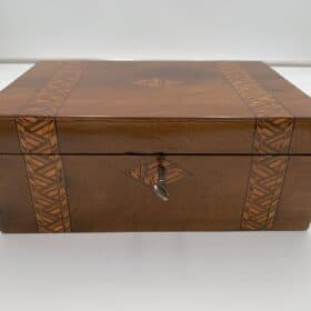 Walnut Box with Inlays, England, Late 19th Century