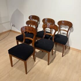 Set of Six Biedermeier Shovel Chairs, Walnut, Roots Veneer, South Germany, 1840s