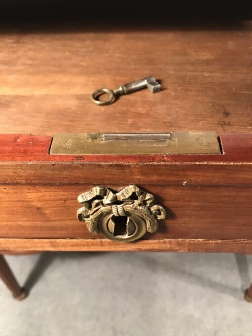 French Console Table - Lock and Key - Styylish