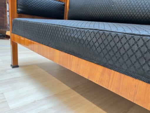 Biedermeier Bench - Fabric and Wood Detail - Styylish