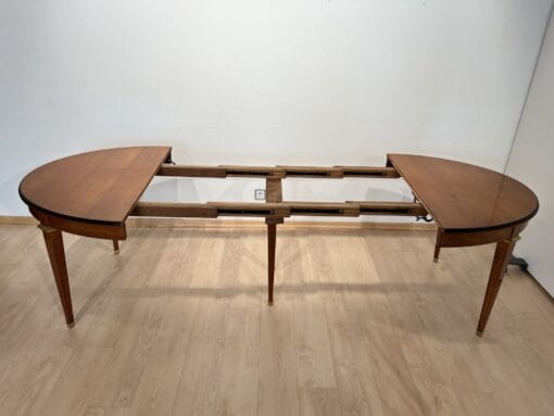 Biedermeier Dining Room Table - Without Leaves - Styylish
