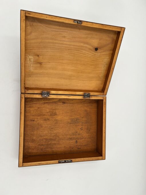 Walnut Biedermeier Box - Interior Wood Detail - Styylish