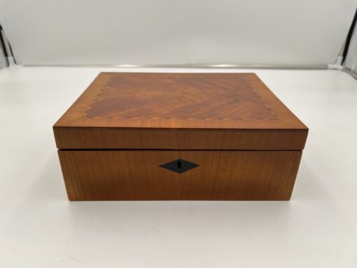 Cherry Wood Biedermeier Box - Front Wood Detail - Styylish