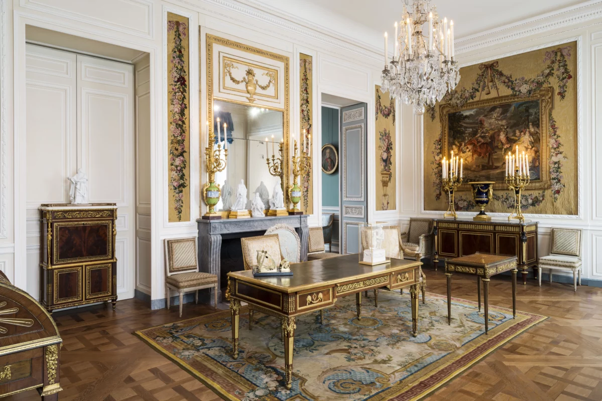 Louis XVI Furniture Characteristics- Styylish