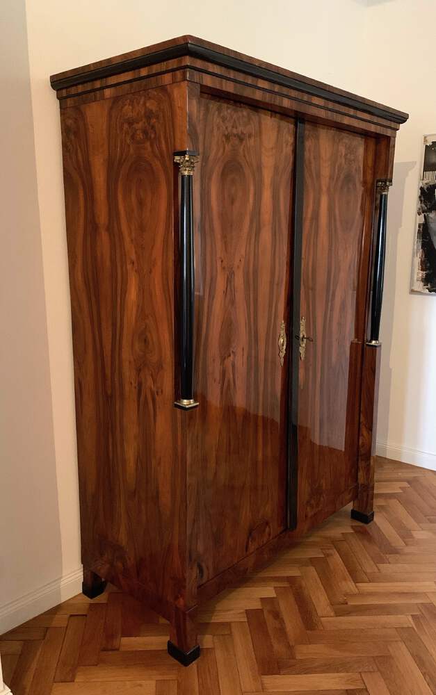 Empire Armoire, Walnut Veneer, Full Columns, Brass, Austria circa 1815 - Image 8