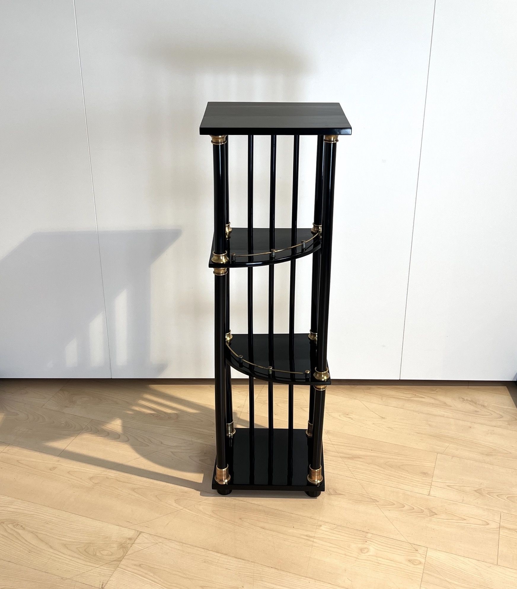 Art Nouveau / Jugendstil Etagere - Front - Styylish