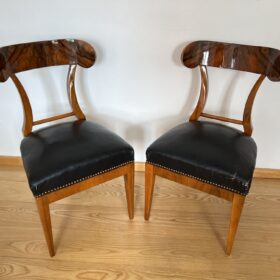 Pair of Biedermeier Shovel Chairs, Walnut, Austria circa 1820