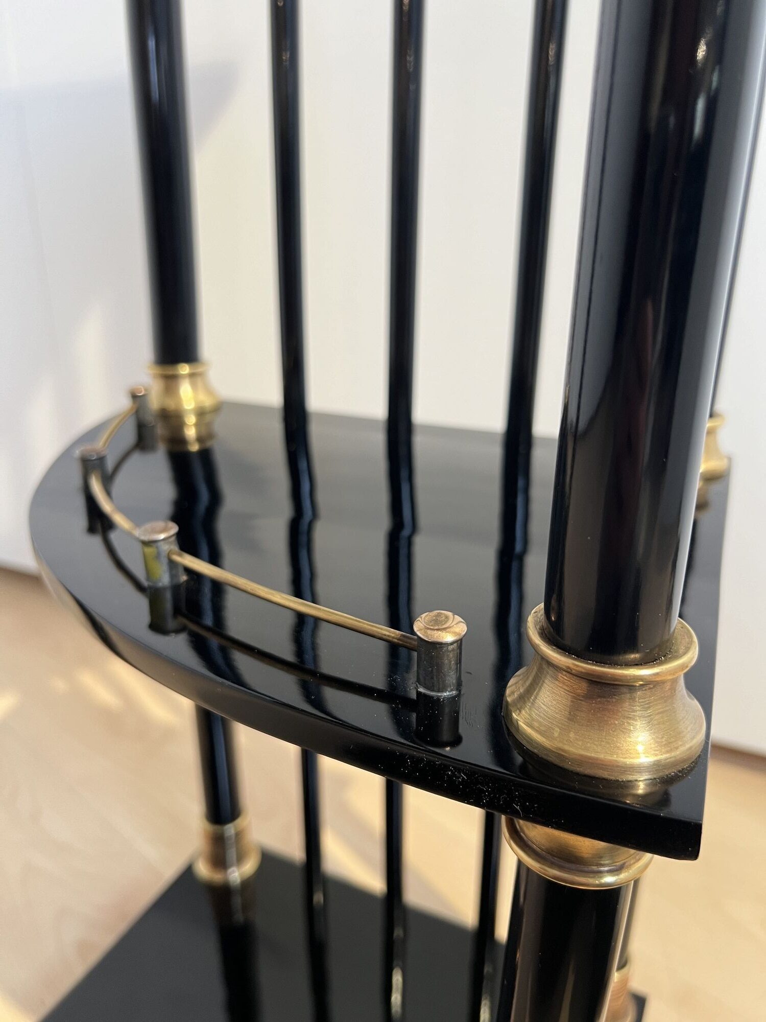 Art Nouveau / Jugendstil Etagere - Bottom Shelf Detail - Styylish