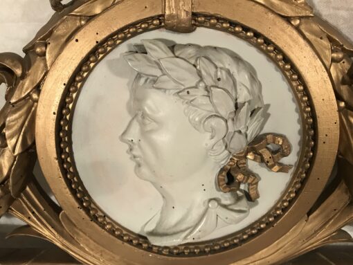 Neoclassical Mirror - Closeup Top - Styylish