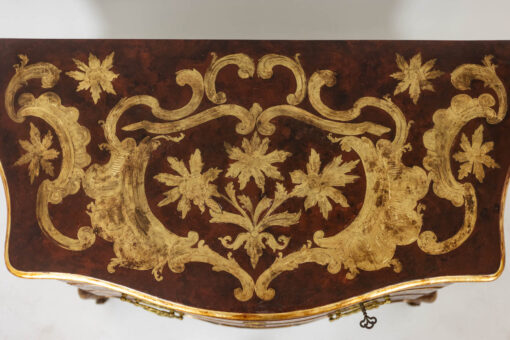 Venetian Louis XV Style Chest - Top Decoration - Styylish