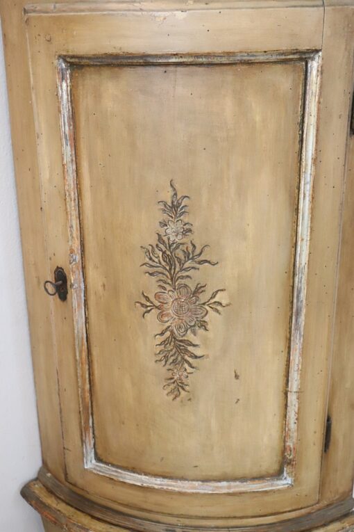 Antique Corner Cabinets - Door Decoration - Styylish