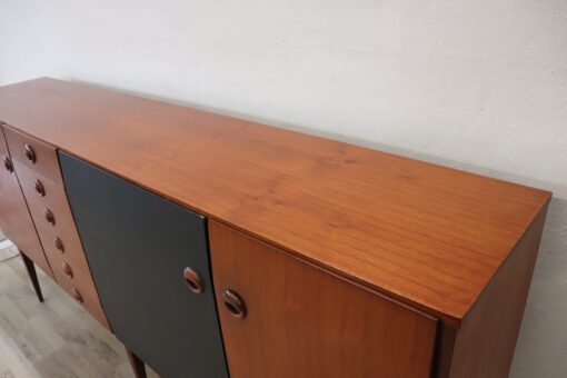 Long Sideboard in Teak Veneer - Top Plate Wood Detail - Styylish