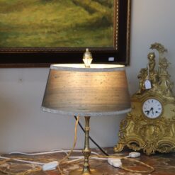 Vintage Brass Table Lamp - Light On - Styylish