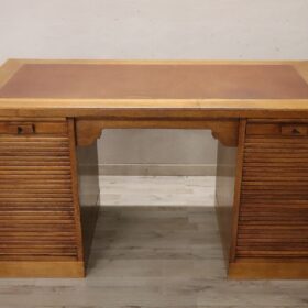 Italian 1940s Solid Oak Wood Writing Desk with Shutter Doors