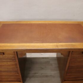 Italian 1940s Solid Oak Wood Writing Desk with Shutter Doors