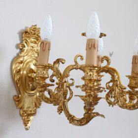 20th Century Majestic Pair of Wall Lights in Gilded Bronze