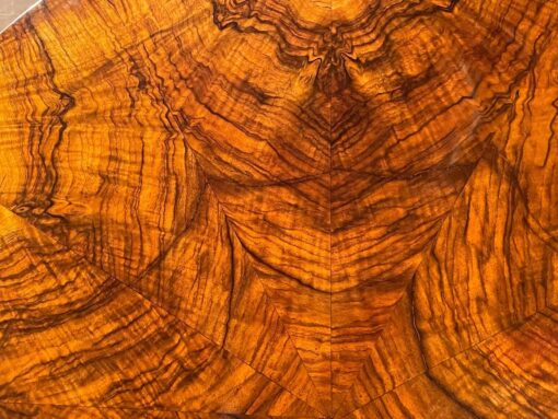 Biedermeier walnut Table - Veneer Detail - Styylish