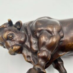 Art Deco Bull Sculpture - Skin Detail - Styylish