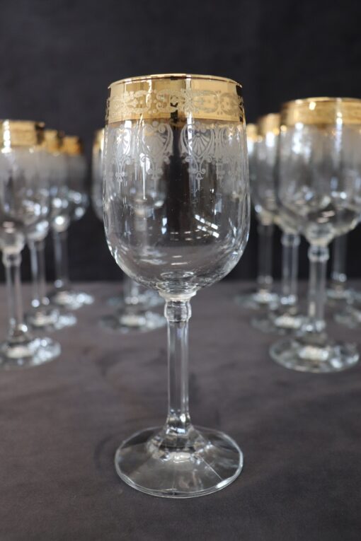 Set of 18 Classical Crystal Glasses - Individual - Styylish