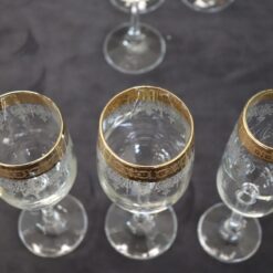 Set of 18 Classical Crystal Glasses - Size Comparison from Top - Styylish