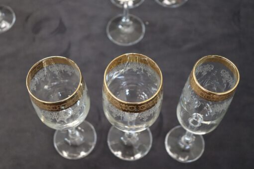 Set of 18 Classical Crystal Glasses - Size Comparison from Top - Styylish