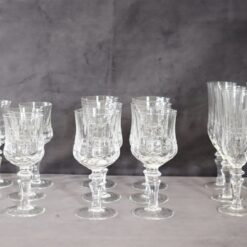 Set of 18 Elegant Crystal Glasses - Full - Styylish