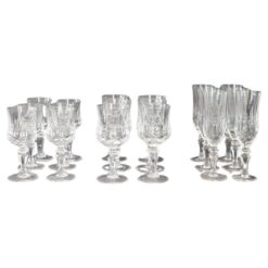 Set of 18 Elegant Crystal Glasses - Styylish