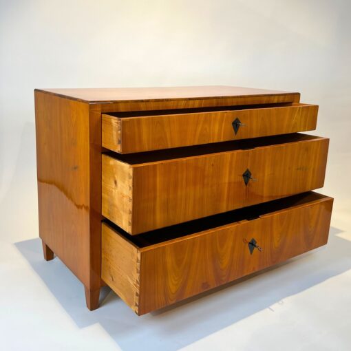 Biedermeier Commode Cherry Veneer - Drawers Open - Styylish