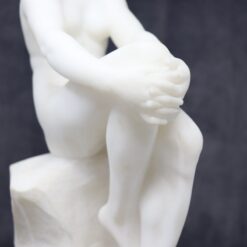 White Marble Sculpture - Knee - Styylish