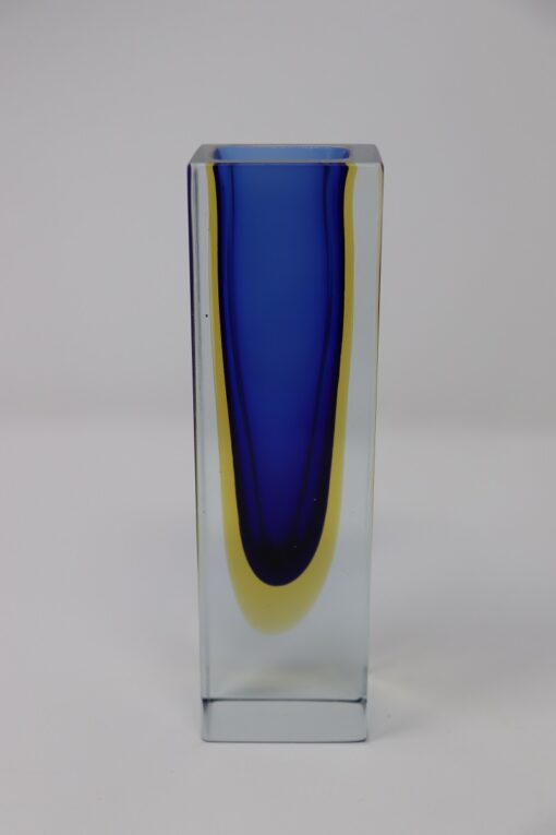 Blue Vase Murano Glass Flavio Poli - Side Profile - Styylish