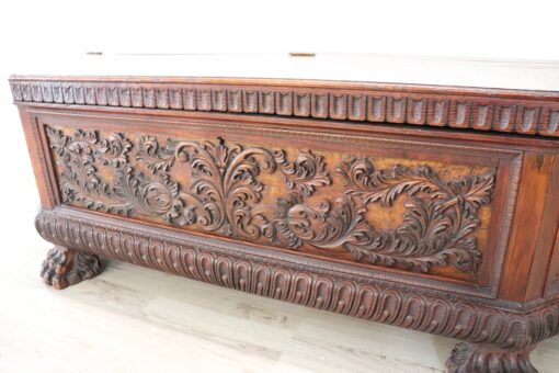 Renaissance Style Blanket Chest - Exterior Carving - Styylish