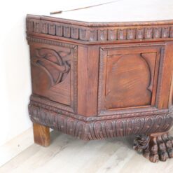 Renaissance Style Blanket Chest - Left Side Carving - Styylish