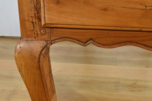 Extendable Farmhouse Table - Curved Detail - Styylish