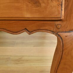 Extendable Farmhouse Table - Curved Details - Styylish