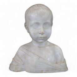 Sculpture in White Marble - Styylish