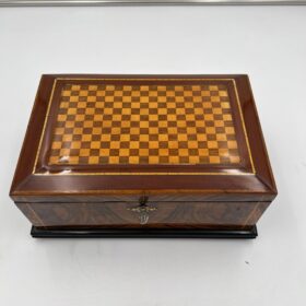 Biedermeier Jewelry Box, Walnut, Mahogany, Maple, South Germany circa 1830