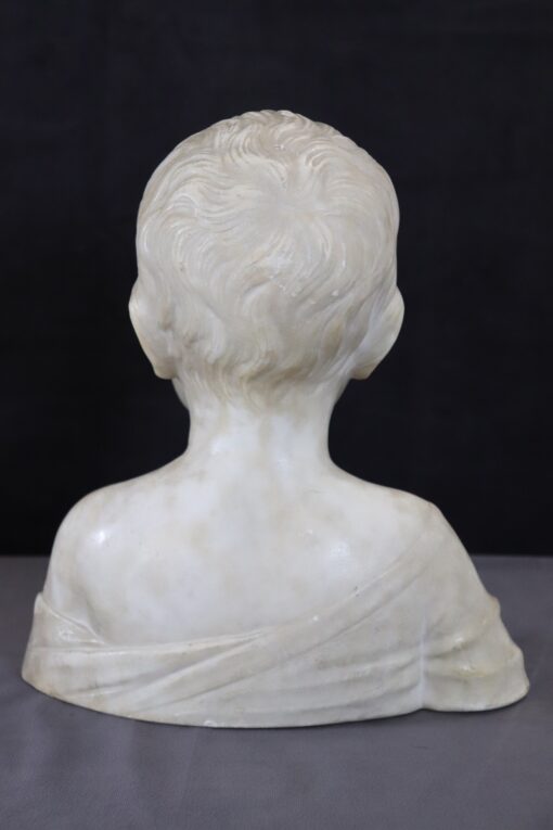 Sculpture in White Marble - Back Profile - Styylish