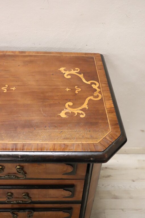 Louis XIV Chest of Drawers - Right Side Top Decoration - Styylish