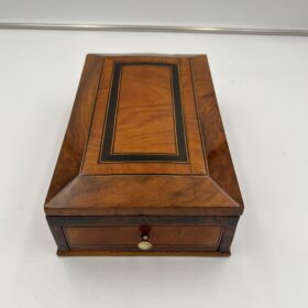 Biedermeier Jewelry Box, Walnut, Ebony, Maple, Southern Germany circa 1830