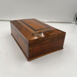 Biedermeier Jewelry Box Walnut - Details Back - Styylish