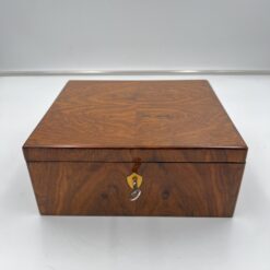 Biedermeier Box Walnut Horn - Wood Detail - Styylish