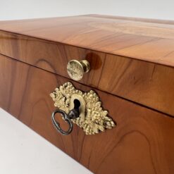 Biedermeier Jewelry Box Cherry - Lock Detail - Styylish